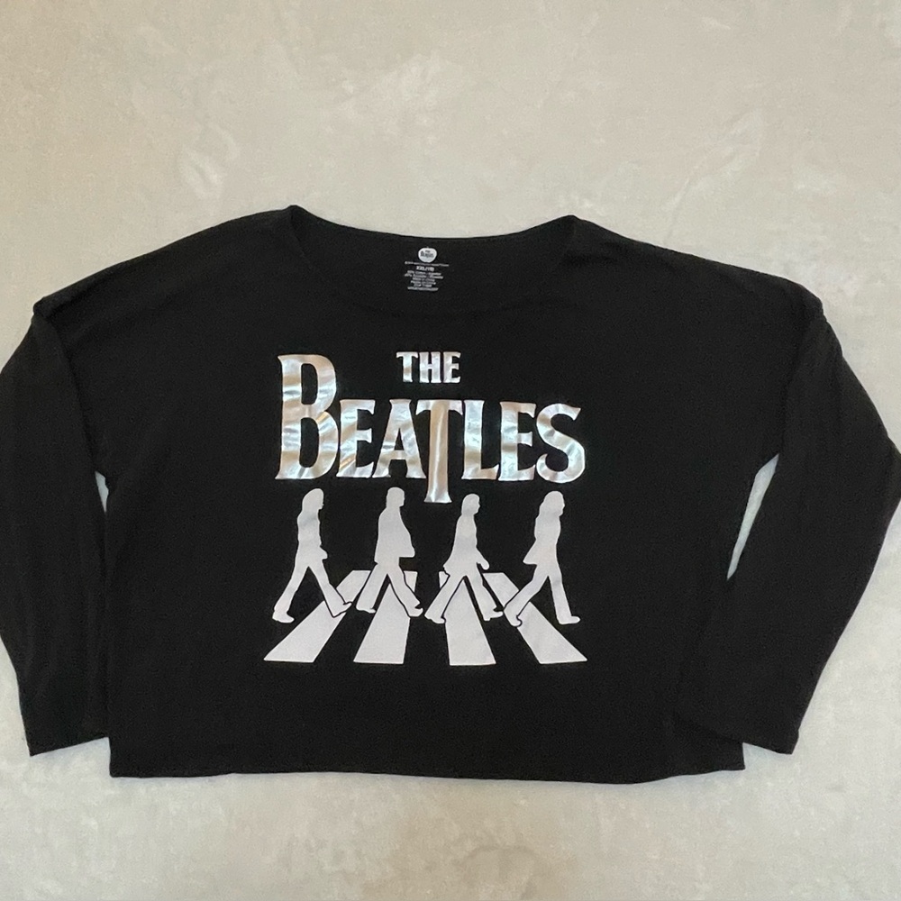 The Beatles Abbey Rd Black Silver Oversized Cropped Long Sleeve Tee Jr Sz XXL